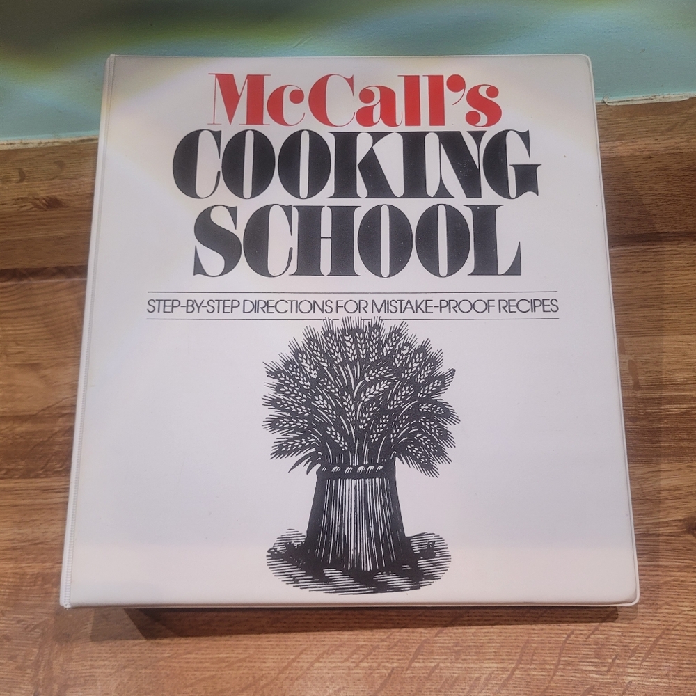 McCall's Cooking School Binder Cookbook 1986 Edition